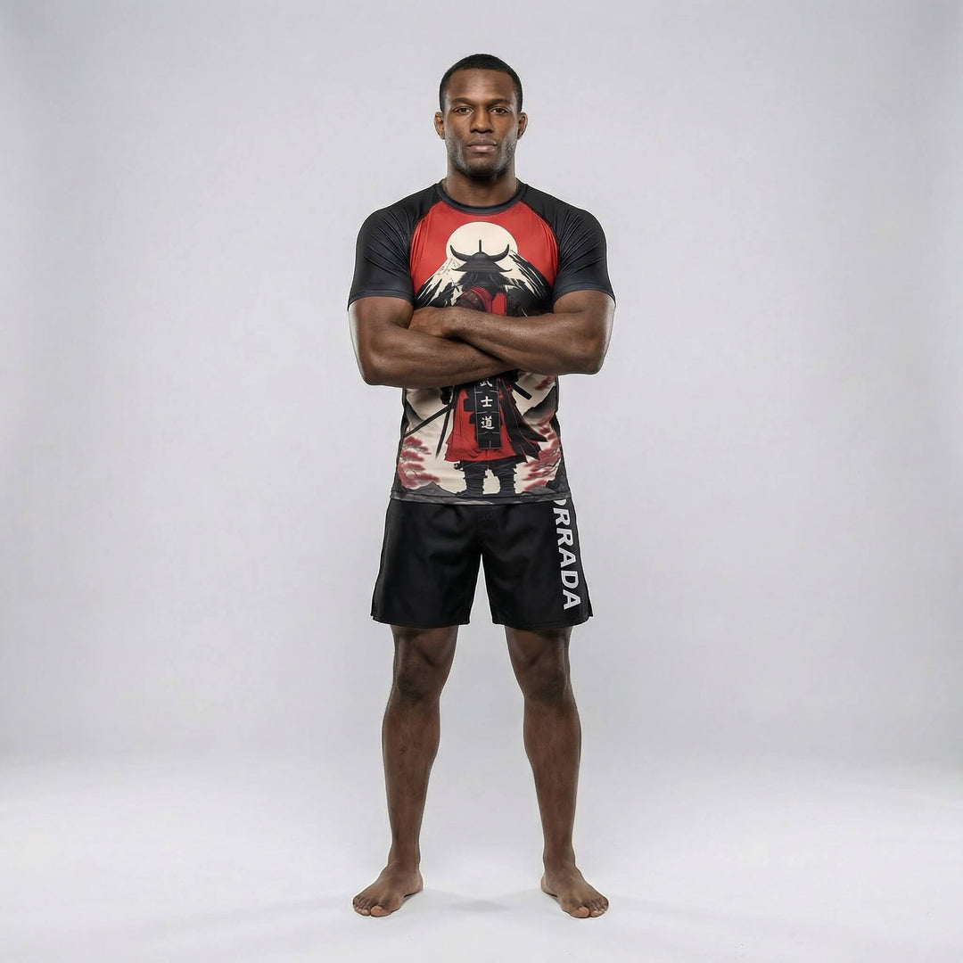 Performance men’s rash guard with short sleeves for high-intensity training